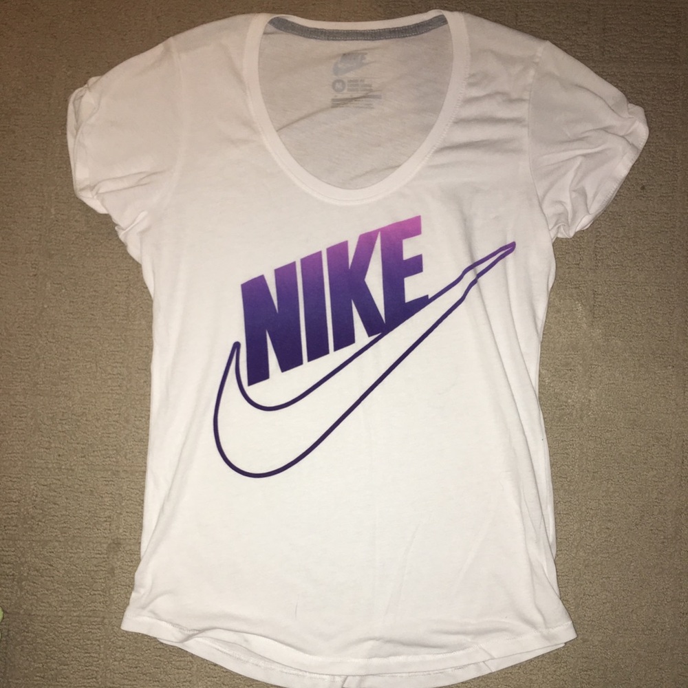 Nike t-shirt
